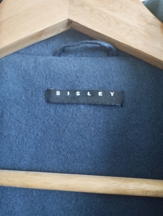 Пальто бренду Sisley для вагітних жінок