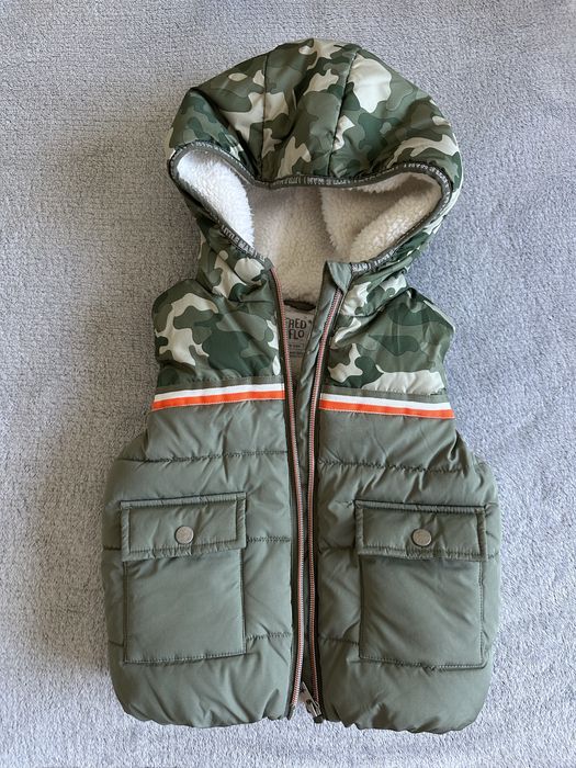 Утеплена зимова жилетка 92 розмір