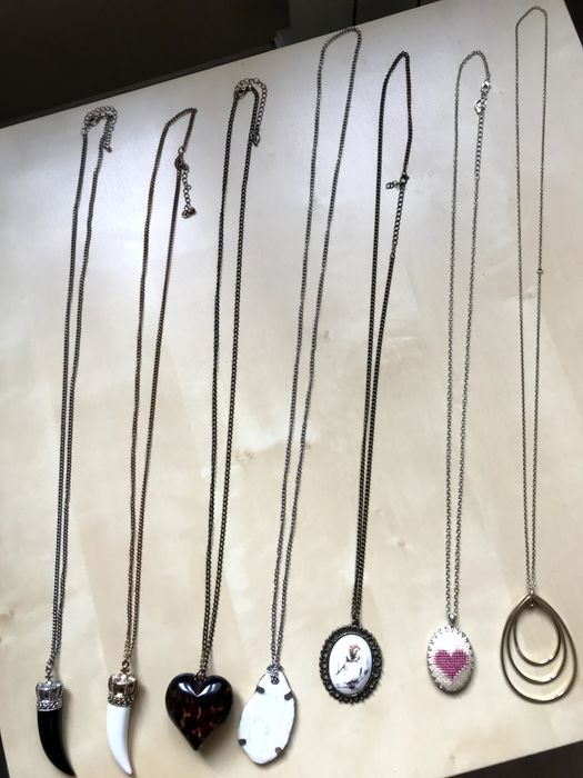 Różne  ozdoby damskie