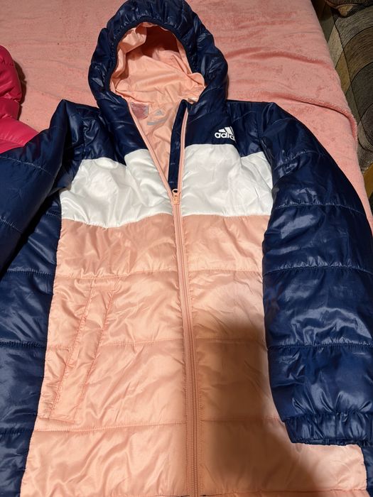 Продам теплые куртки adidas