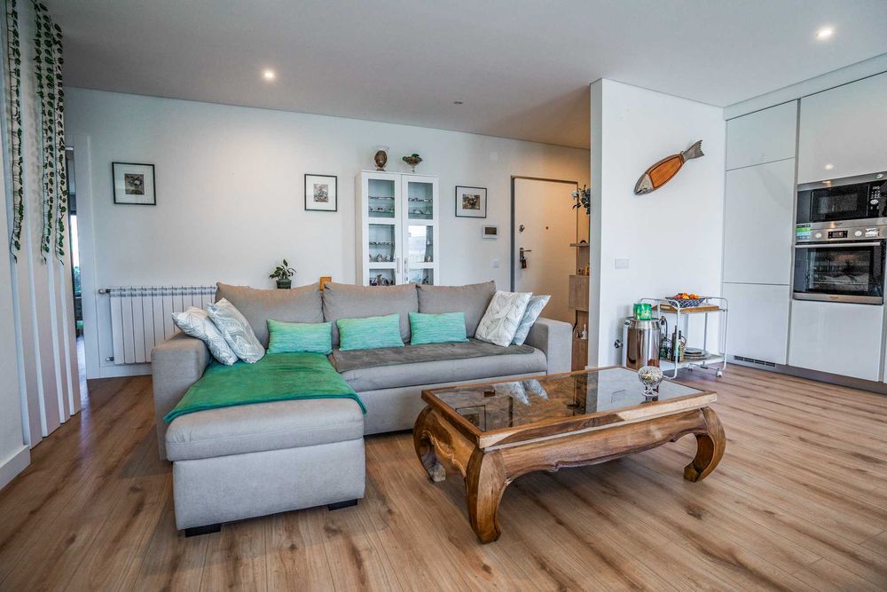 Apartamento T2 Semi-novo Caldas da Rainha