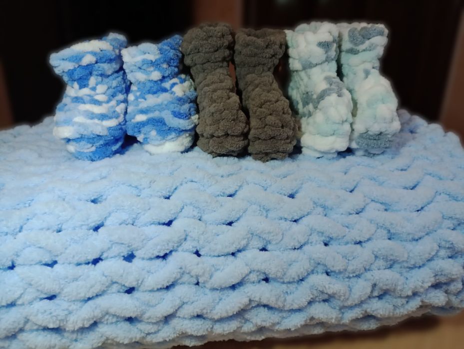 Ніжний дитячий пледик + пінетки в подарунок