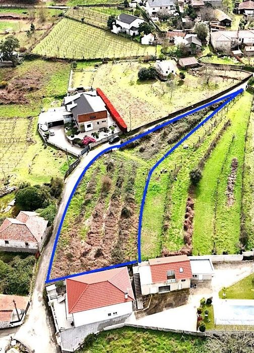 Terreno com 1350m2 -