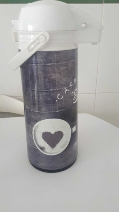 Geladeiras, termos e placas de frio