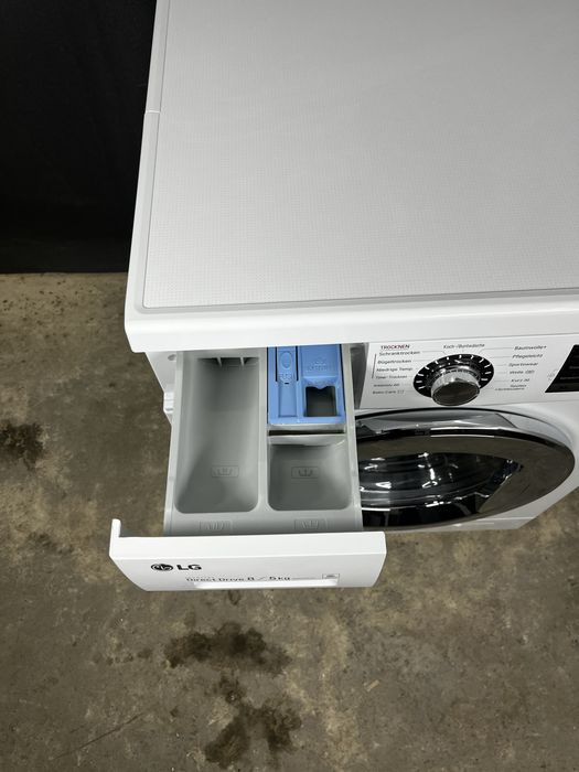 Прально - сушильна машина Lg 8/5 Direct drive