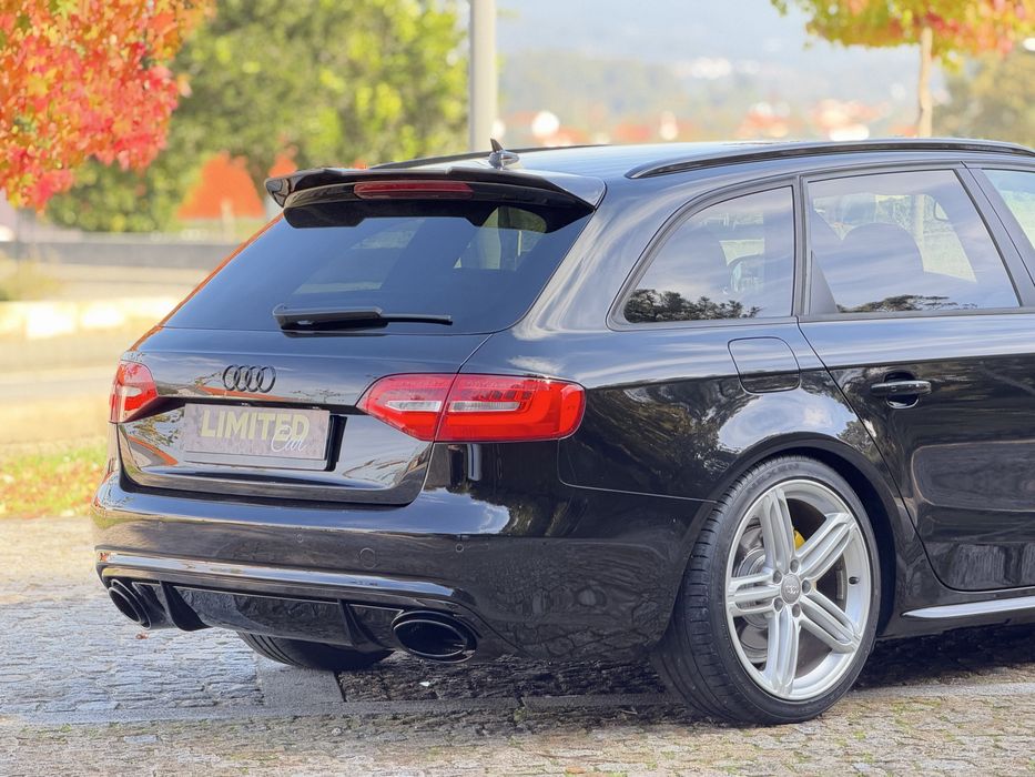 Audi A4 2.0 TDI S-LINE “ LOOK RS4 “