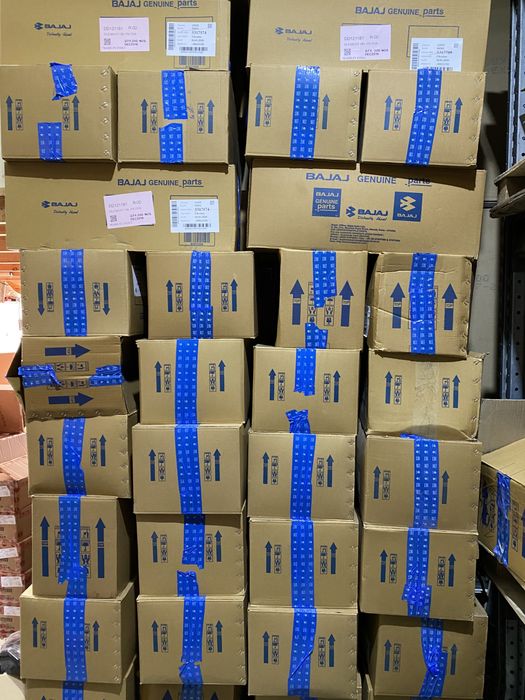 Комплект цепи и звёзд для мотоциклов Bajaj Boxer 125-150 Оригинал