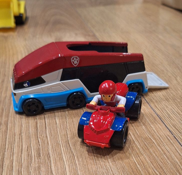 Zestaw autka Psi Patrol