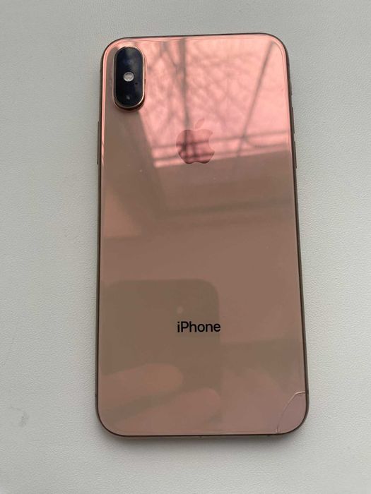 iphone xs \ 64 GB