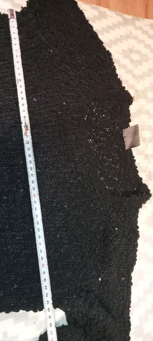 Czarny damski sweter M