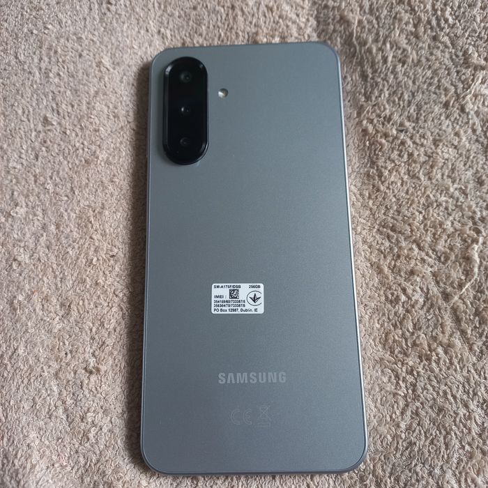 Новий телефон Slmsung Galaxy A17