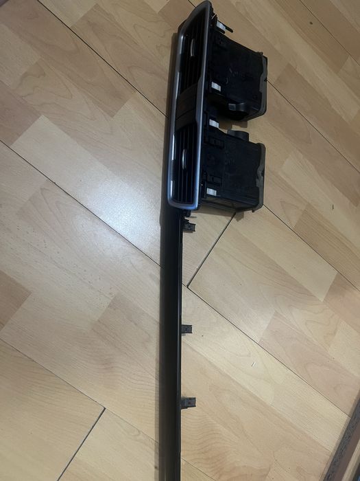 Центральний дефлектор салон Mazda 3 bm USA