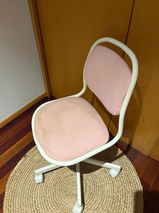 Cadeira de Secretária rosa