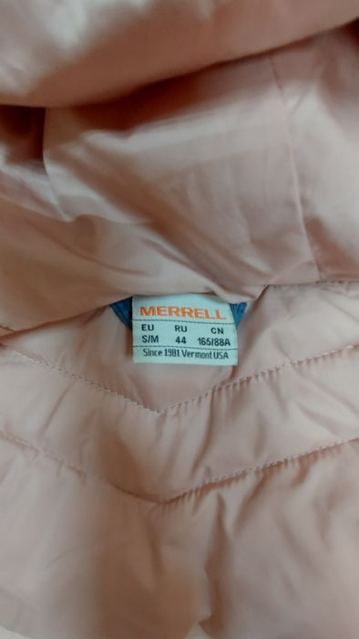 Жіноча зимова куртка Merrell 44 розмір