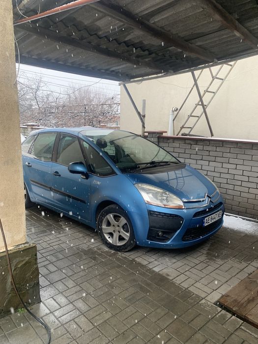 Ситроен с4 Пикассо отличное состояние или обмен на бус пассажир