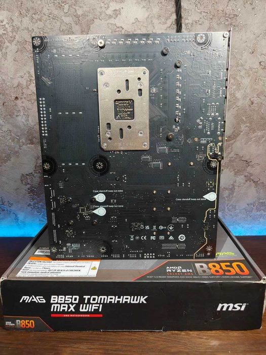 Материнська плата Msi MAG B850 Tomahawk MAX Wifi (AM5) 7000-9000 Серія AMD