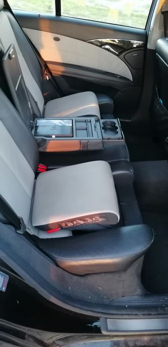 Mercedes E320 V6