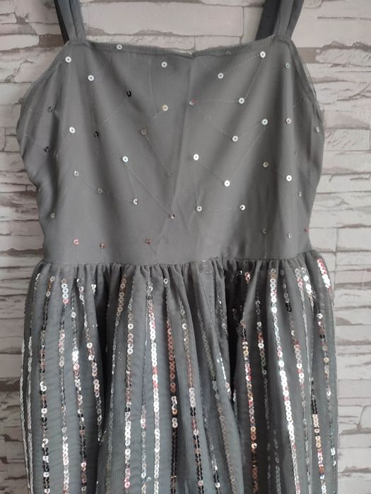 Нарядное платье на девочку 10 11 12 лет