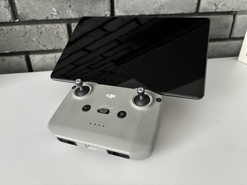 Dron DJI stan celujący 3 baterie 4K
