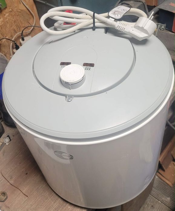 Bojler podgrzewacz wody EQUATION 15 litrowy