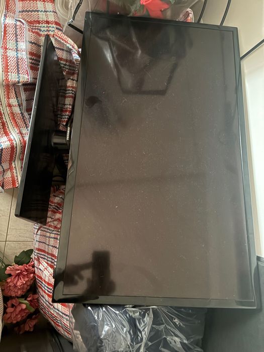 Vendo LCD , pouco uso.