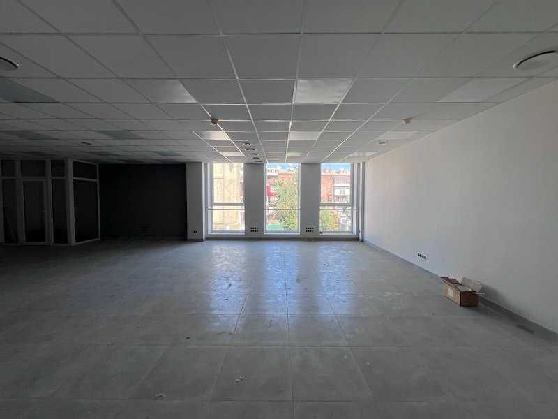 Аренда помещения офис 850 м2, м. Университет ул. Сумская 102, Харьков