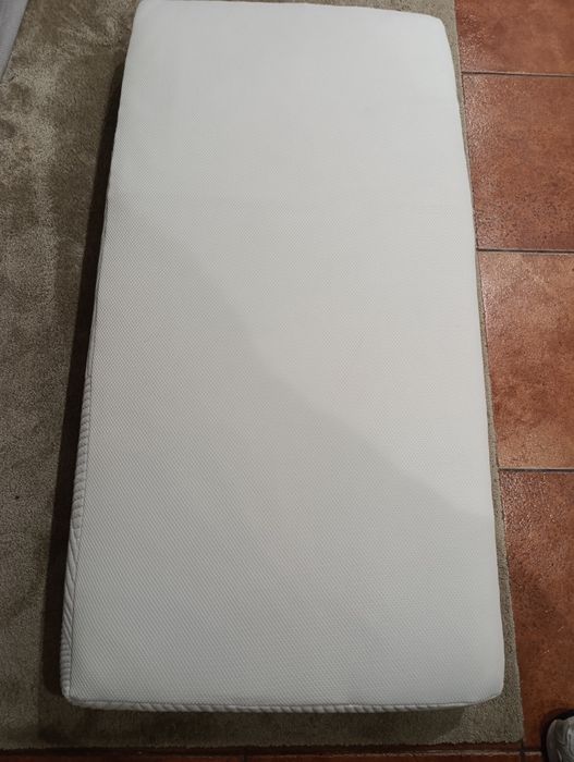 Cama de bebe como nova