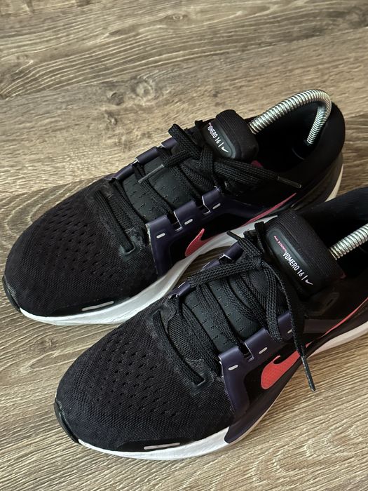 Кросівки Nike Air Zoom Vomero 16.