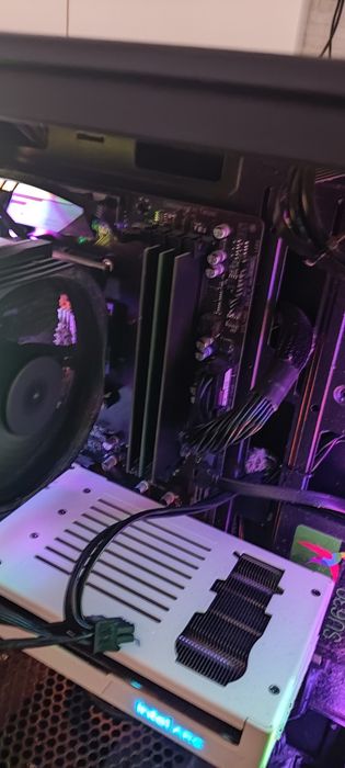 Sprzedam komputer gamingowy ryzen Intel arc