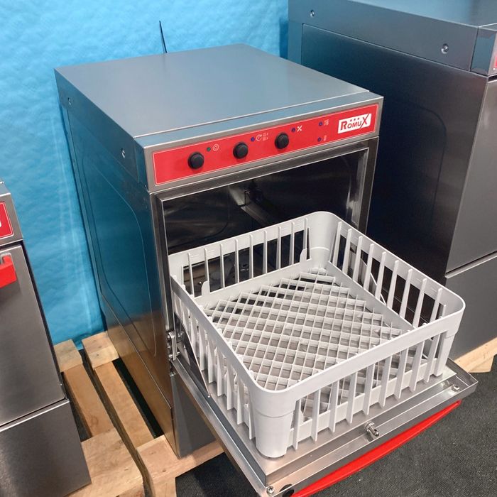 Máquina de lavar copos e Máquinas de lavar louça industriais