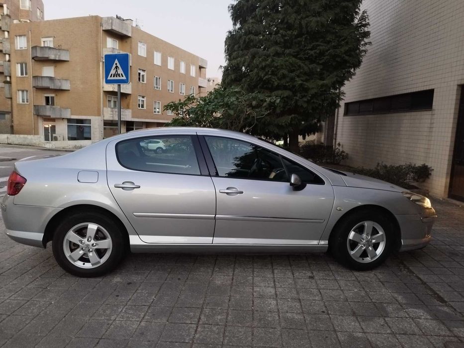 Vendo Peugeot 407 Sedan 1.6  HDI ST Confort Bom estado com 209.500 km