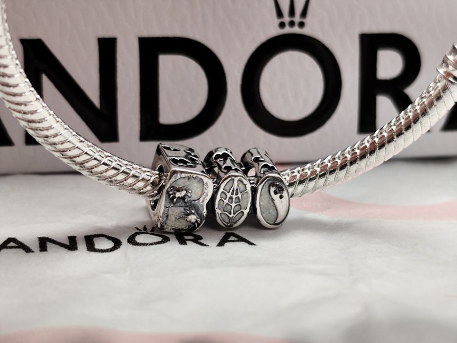 Conta boo da Pandora brilha no escuro