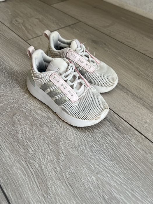 Кросівки adidas 14см 22 розмір