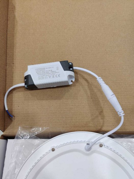 Foco LED 3000K e 6000K novo (40 unidades)