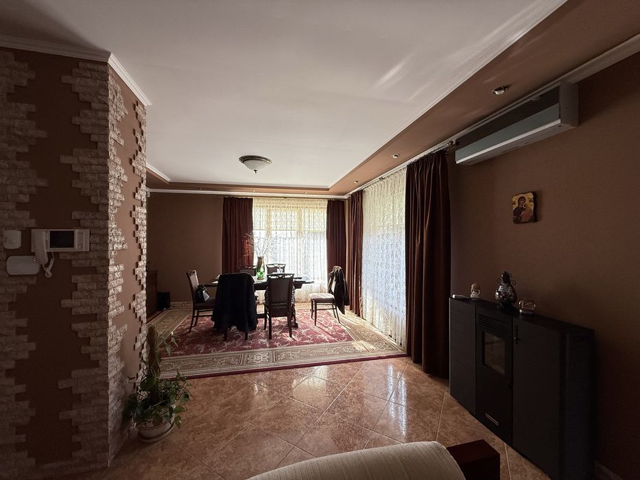 Продаж будинку з краєвидом. с.Оноківці