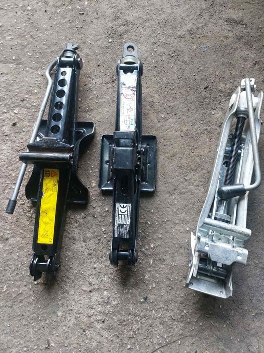 Домкраты автомобильные оригинальные