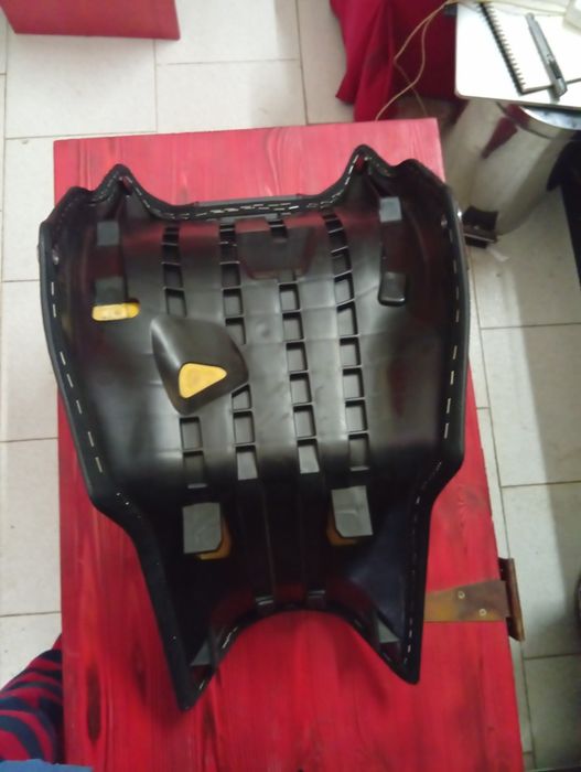 Banco baixo Ducati Multistrada Enduro