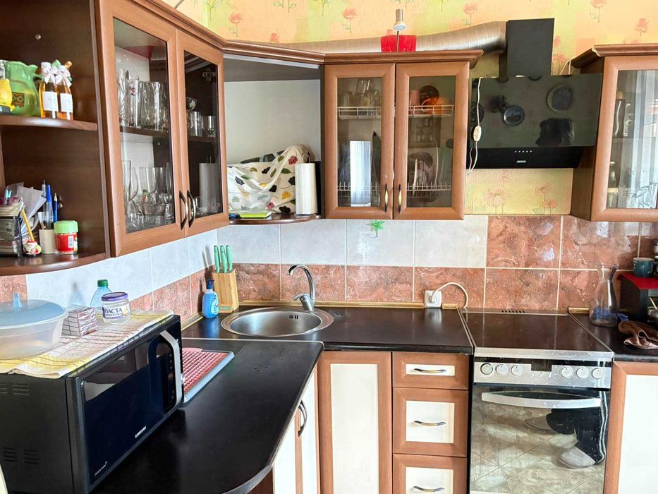 Продам 3-х комнатную видовую, крупногабаритную квартиру .