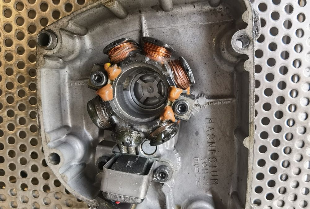 Pokrywa statora  dekiel Suzuki rmz 250 07r