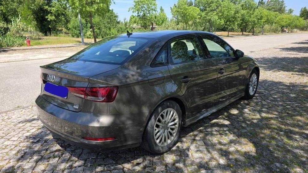 Audi A3 1.6 TDI Limousine Attraction Ultra