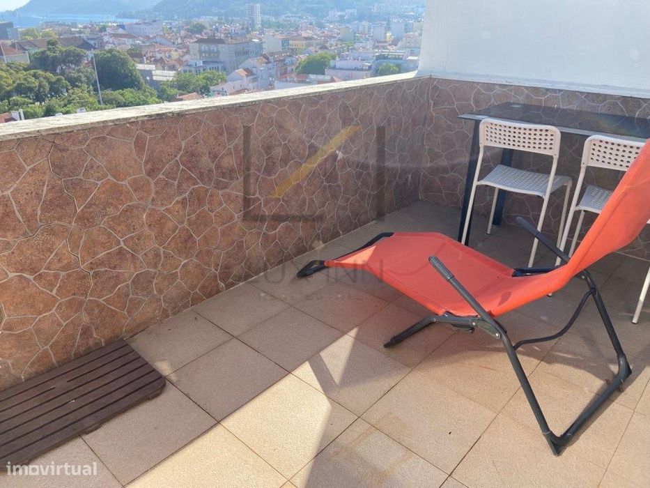 T1 à Venda - Último Andar com Terraços e Vistas Incríveis
Viva no ...
