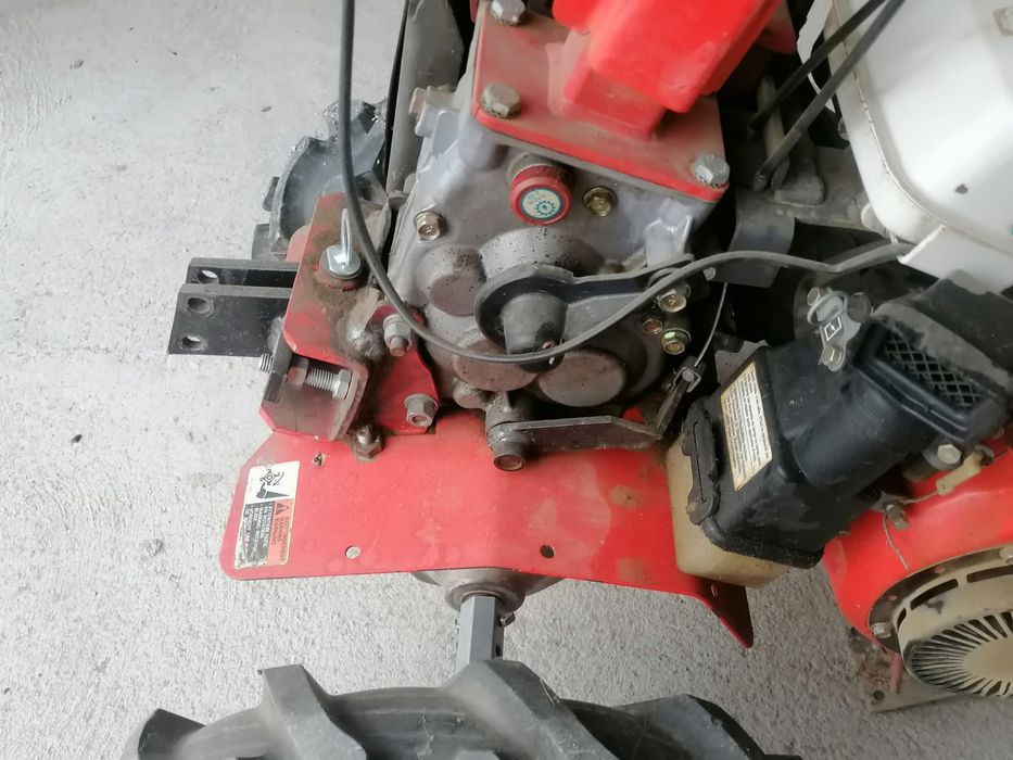 Motocultivador Kubota TF70