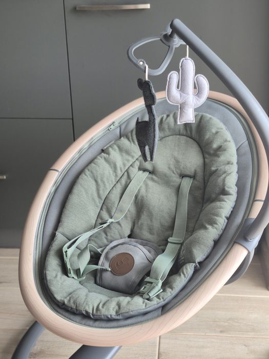 Продам крісло-гойдалку