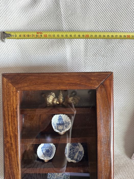 Gablota drewno egzotyczne 33x24x9 cm