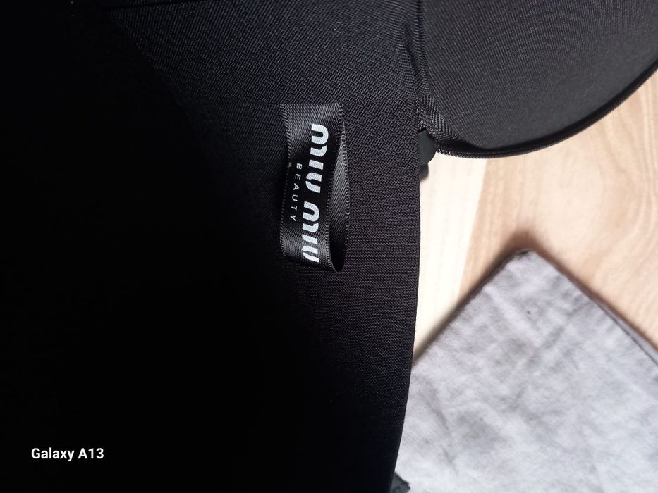 Miu miu oryginalna toaletka kosmetyczka kuferek