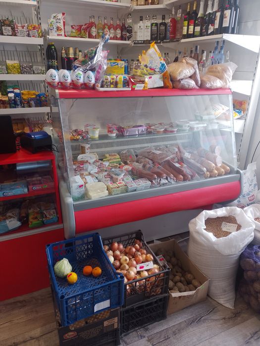 Холодильне обладнання,місце продавця