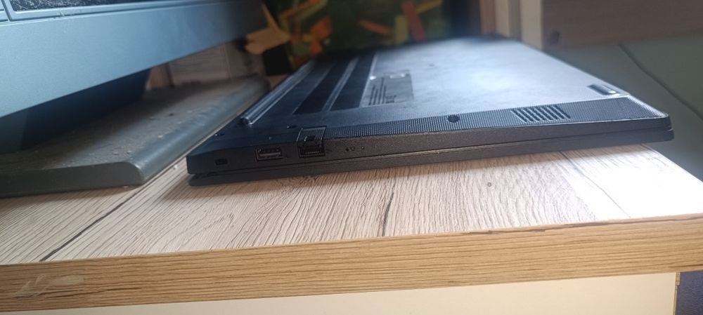 Lenovo V15 Gen 3 | Intel Core i3-1215U | 16 GB RAM