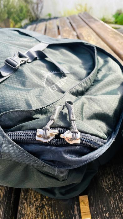 Mochila Osprey Farpoint 70 Travel Pack