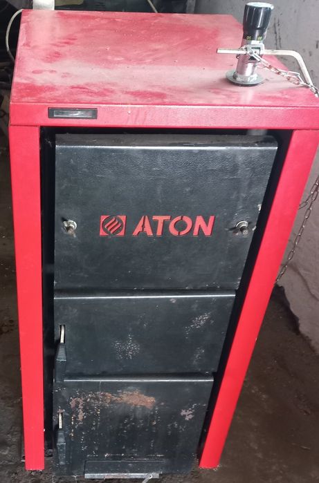 Котел твердопаливний на 16 кв. В роботі був пару місяців але по кубату