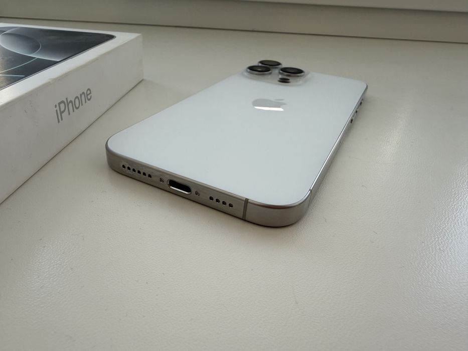 Як новий iphone 16 pro max silver 256 фіз сім коробка